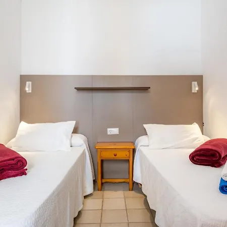 Fuer 4 Personen Ca 150 Qm In Portocolom, Mallorca Suedostkueste Von Mallorca